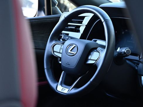 Used 2024 Lexus RX 500h F Sport image 21