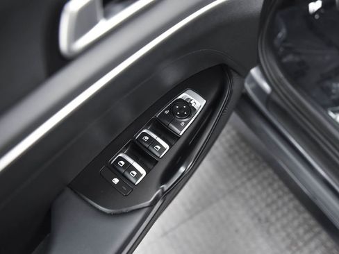 Used 2024 Kia K5 LXS image 10