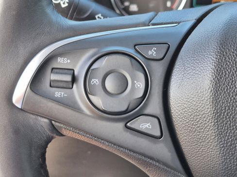 Used 2018 Buick Enclave Essence FWD image 30
