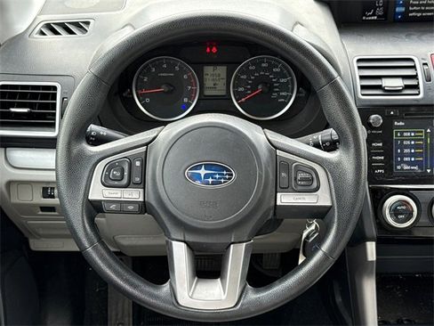 Used 2018 Subaru Forester 2.5i Premium w/ All-Weather Package image 14