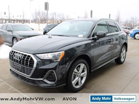 Used 2020 Audi Q3 2.0T Premium w/ Convenience Package image 3