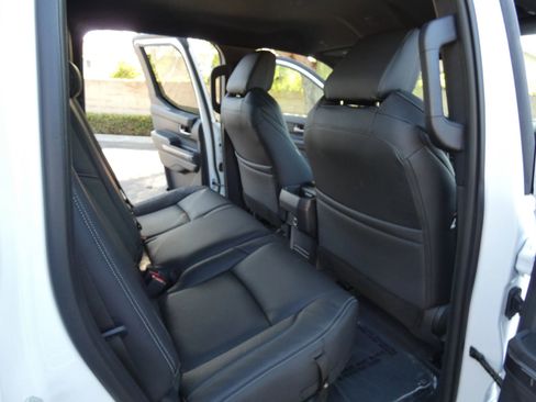 Used 2025 Toyota Tacoma TRD Sport image 29