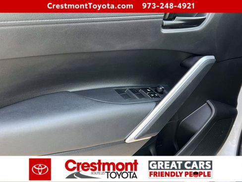 Used 2023 Toyota Corolla Cross LE image 28