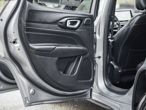 Used 2022 Jeep Compass High Altitude image 36