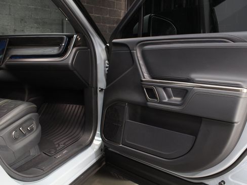 Used 2022 Rivian R1T Adventure AWD/4WD image 43