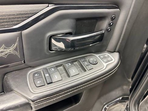 Used 2024 RAM 2500 Limited image 23