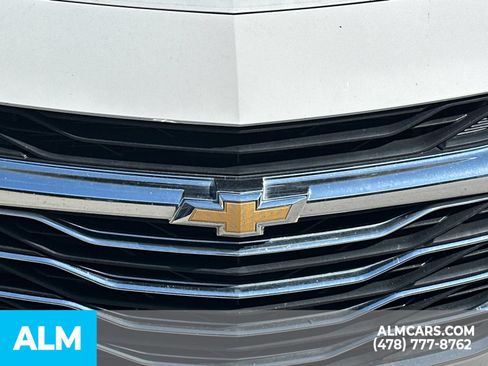 Used 2024 Chevrolet Malibu LT FWD image 5