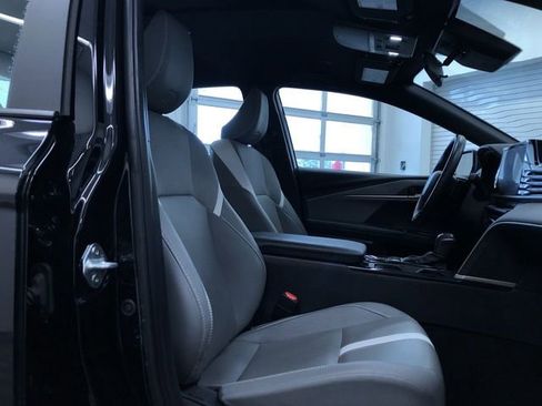 Certified 2025 Toyota Camry SE image 22