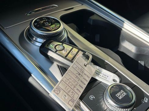 Used 2020 Ford Explorer ST w/ Premium Technology Package image 5