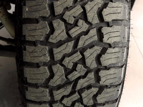 Used 2019 Chevrolet Silverado 1500 RST image 27