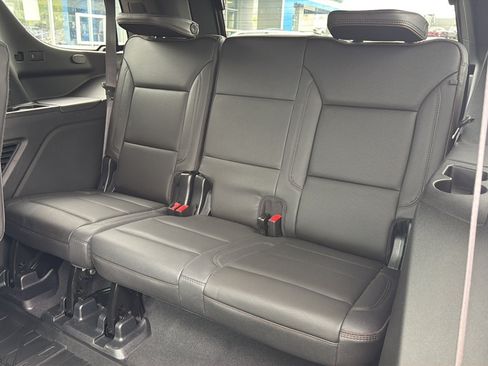 Used 2023 Chevrolet Tahoe High Country AWD/4WD image 17