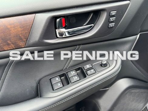 Used 2019 Subaru Outback 2.5i Limited w/ Popular Package #2 image 12