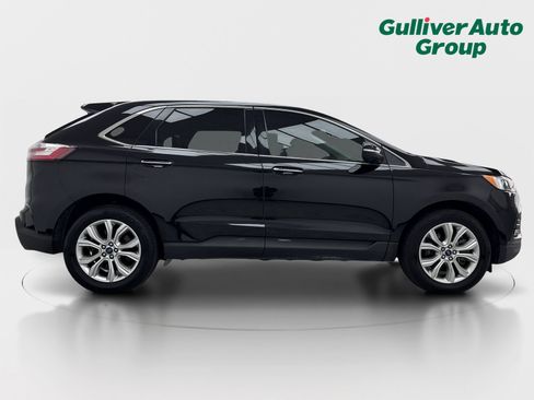 Used 2022 Ford Edge Titanium AWD/4WD image 10