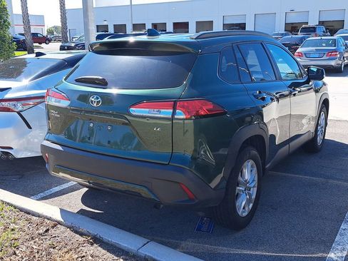 Certified 2022 Toyota Corolla Cross LE image 3