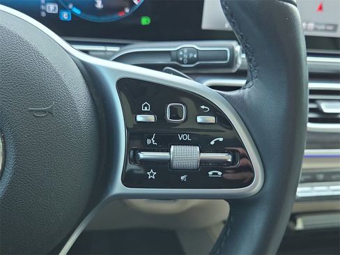 Certified 2022 Mercedes-Benz GLE 350 w/ AMG Line Exterior image 25