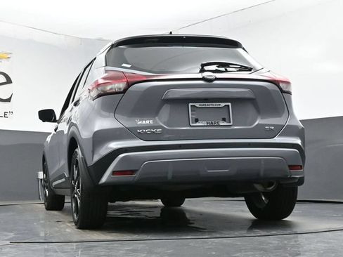 Used 2023 Nissan Kicks SR w/ SR Premium Package FWD image 54