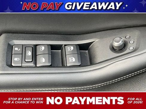 Used 2023 Jeep Grand Cherokee Altitude image 23