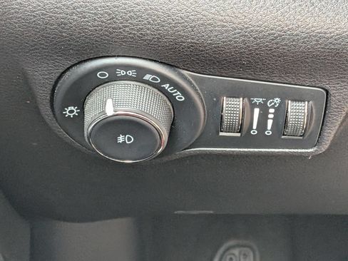 Used 2024 Jeep Compass Limited AWD/4WD image 17