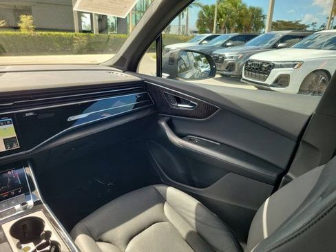 Used 2021 Audi Q7 3.0T Premium Plus w/ Executive Package image 14