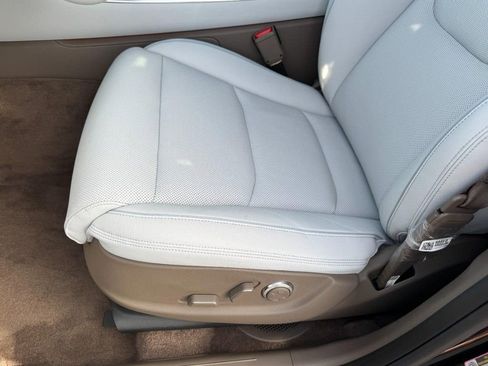 New 2026 Genesis GV70 2.5T Advanced image 12