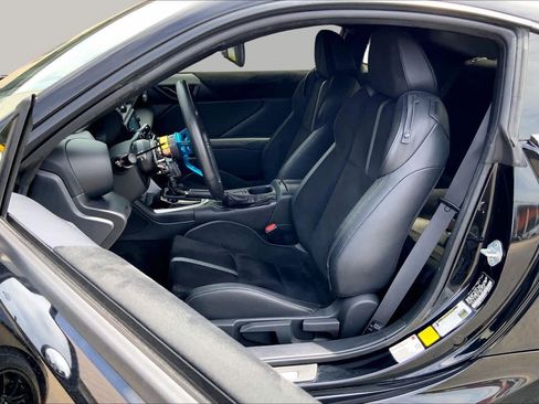 Used 2022 Toyota GR86 Premium RWD image 6