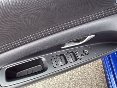 Used 2023 Hyundai Elantra SEL w/ Convenience Package FWD image 10