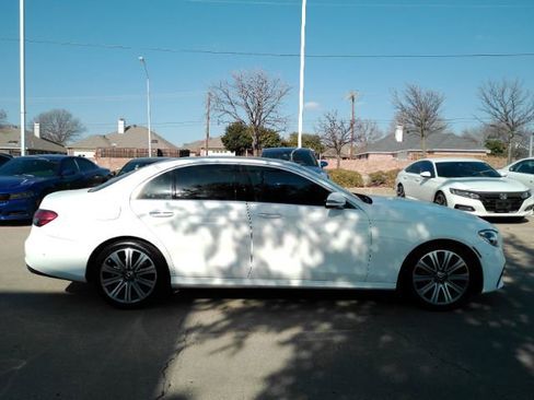 Used 2023 Mercedes-Benz E 350 Sedan image 5