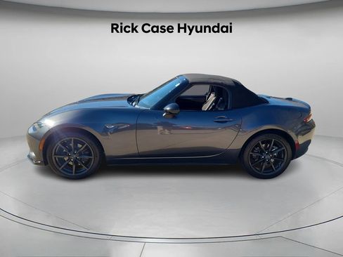 Used 2016 MAZDA MX-5 Miata Club image 3