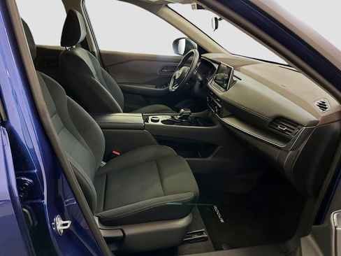 Used 2023 Nissan Rogue S image 31