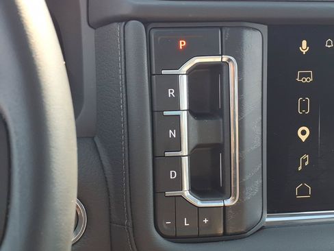 Used 2023 GMC Yukon XL Denali w/ LPO, Floor Liner Package AWD/4WD image 11
