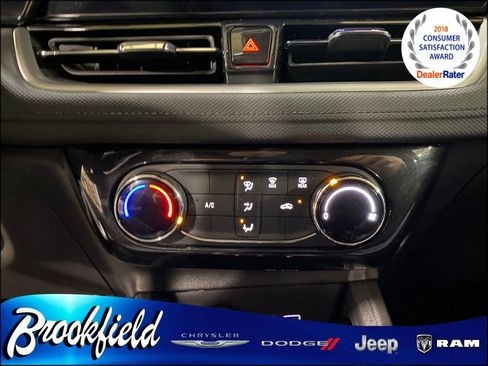 Used 2025 Chevrolet TrailBlazer LT image 22