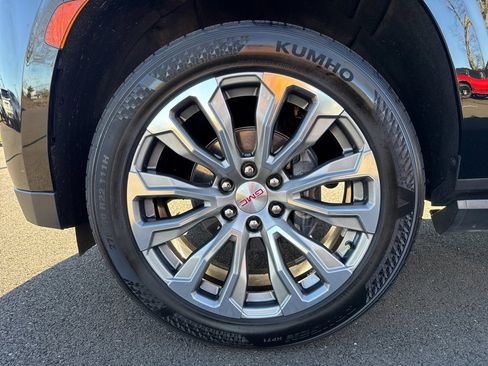 Used 2022 GMC Yukon Denali w/ Max Trailering Package image 9
