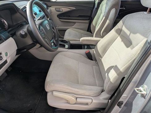 Used 2017 Honda Pilot LX image 15