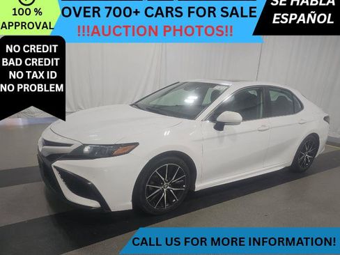 Used 2022 Toyota Camry SE w/ Cold Weather Package image 1