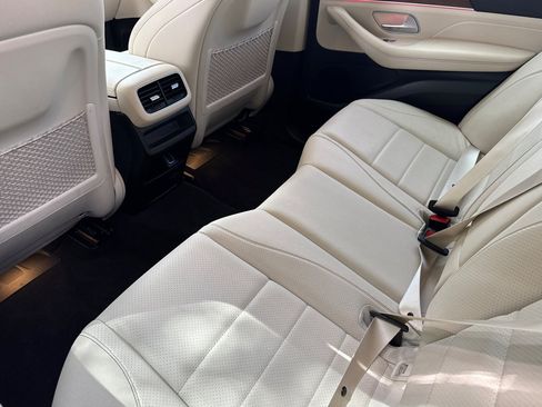 Used 2022 Mercedes-Benz GLE 350 4MATIC w/ Premium Package image 26