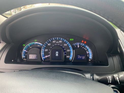 Used 2012 Toyota Camry XLE w/ Leather Pkg image 17