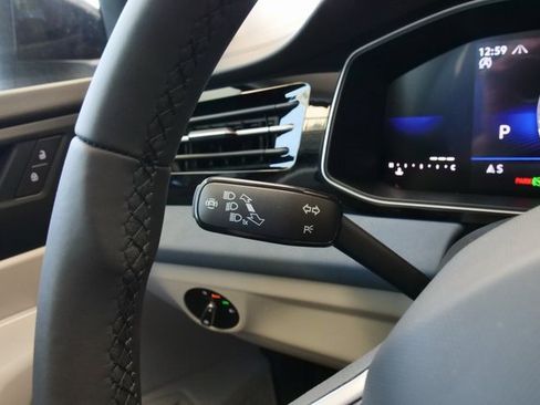 New 2025 Volkswagen Jetta SE image 24