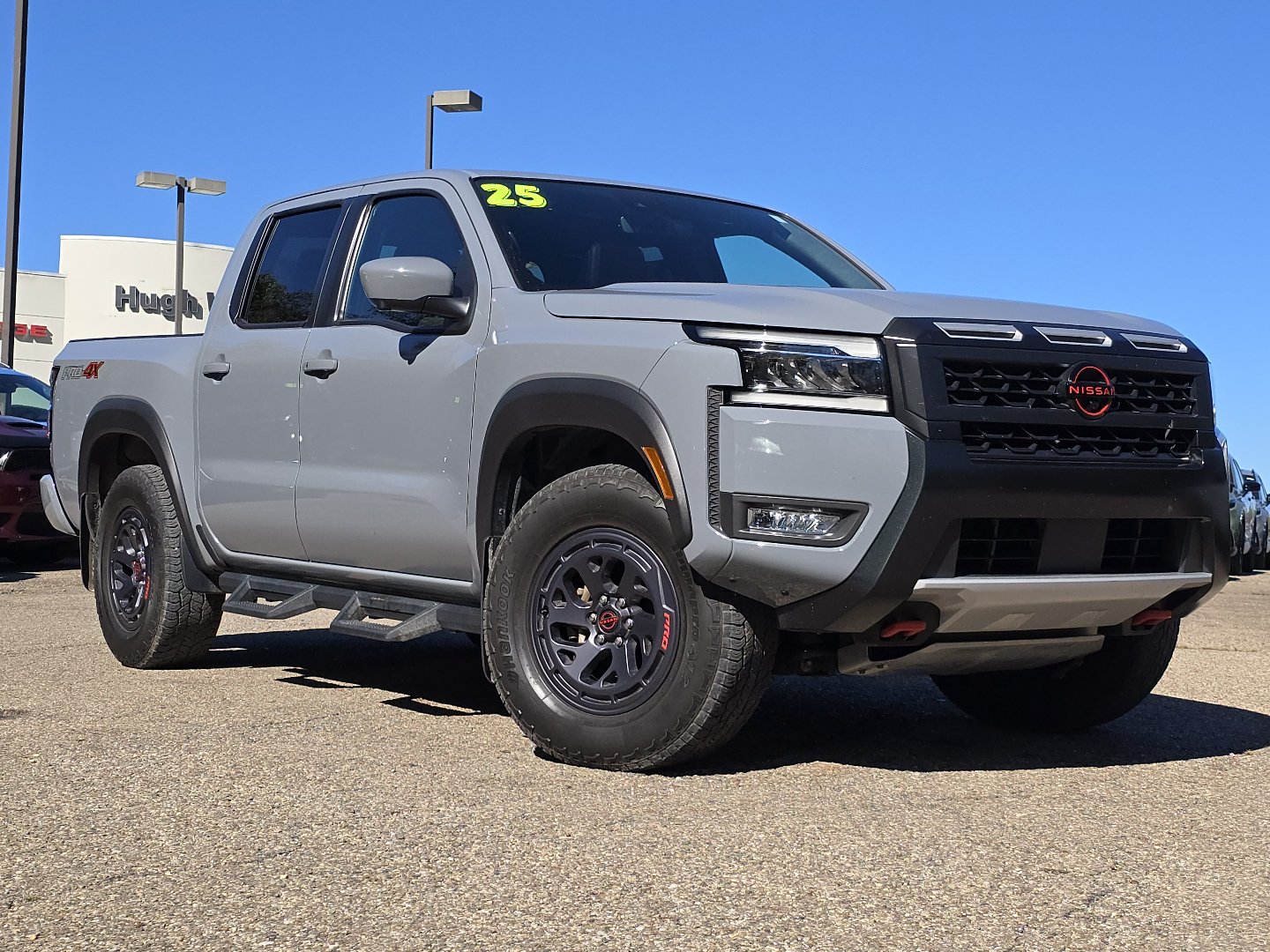 Used 2025 Nissan Frontier PRO-4X w/ Pro Premium Package AWD/4WD image 2