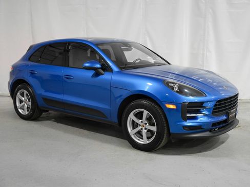 Used 2020 Porsche Macan AWD/4WD image 8