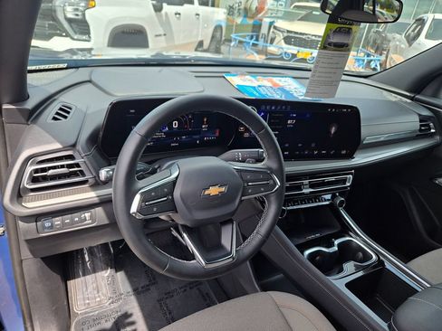 Used 2026 Chevrolet Traverse LT AWD/4WD image 6