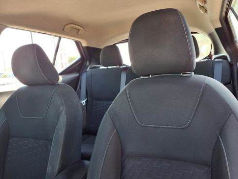Used 2021 Nissan Kicks SV w/ Exterior Package image 14