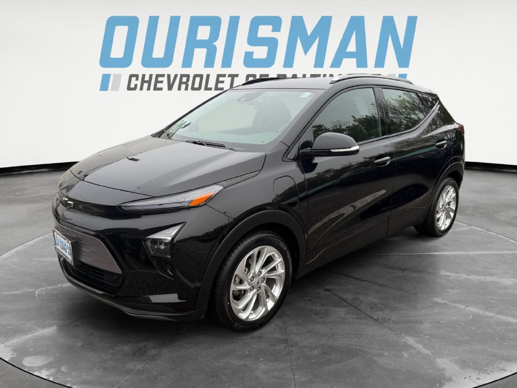 Used 2023 Chevrolet Bolt EUV LT FWD image 2