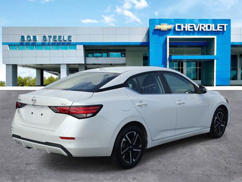 Used 2024 Nissan Sentra SV FWD image 4
