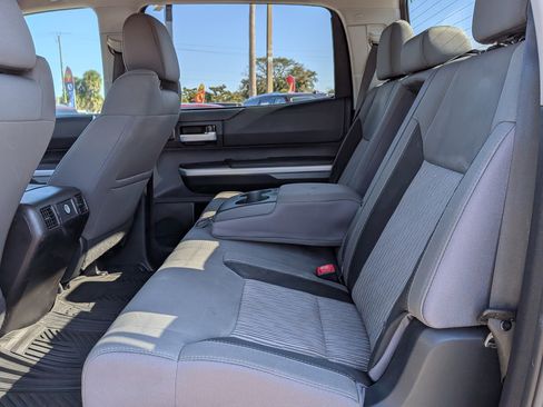 Used 2015 Toyota Tundra SR5 image 12