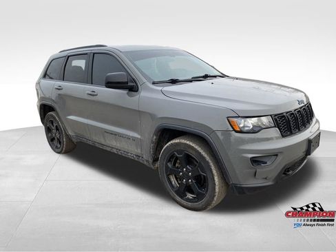 Used 2020 Jeep Grand Cherokee Laredo image 9