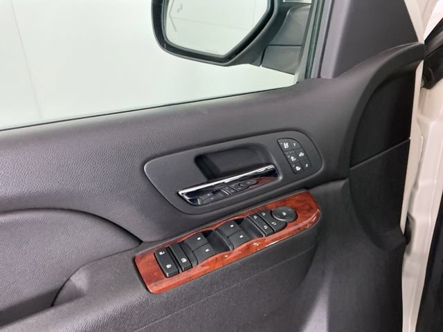 Used 2012 Chevrolet Suburban LTZ AWD/4WD image 12