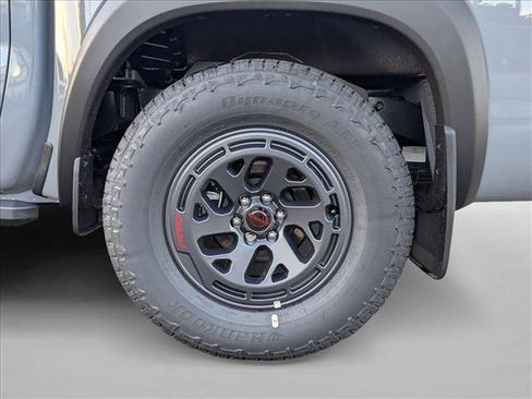 New 2026 Nissan Frontier Pro-X w/ Pro-X Convenience Package image 9