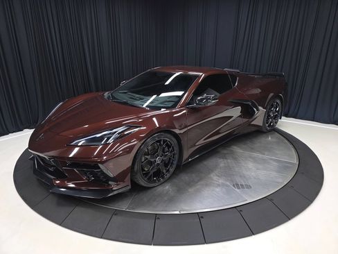 Used 2022 Chevrolet Corvette Stingray Premium Cpe w/ Z51 Performance Package RWD image 9