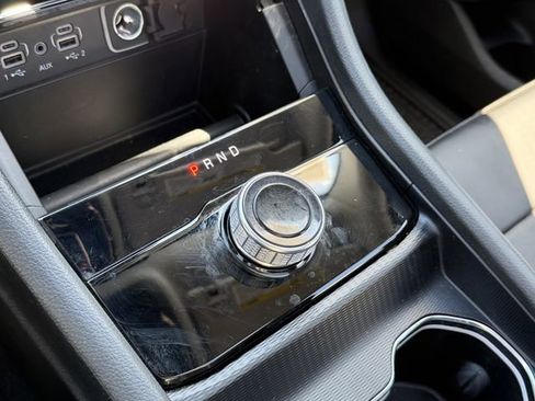 Used 2024 Jeep Grand Cherokee L Limited w/ Black Appearance Package image 26