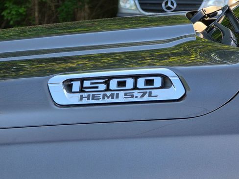 Used 2019 RAM 1500 Limited image 36